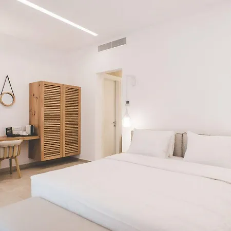 Super Paradise Hotel Hotel