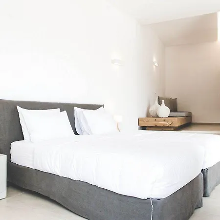 Super Paradise Hotel Hotel