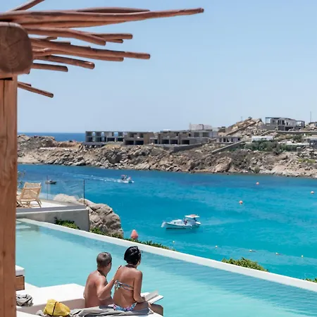 Super Paradise Hotel Hotel